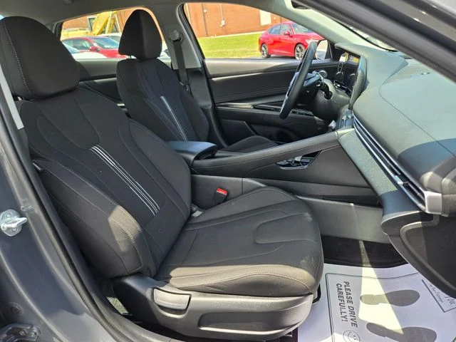 Used 2023 Gray Hyundai SEL image 20