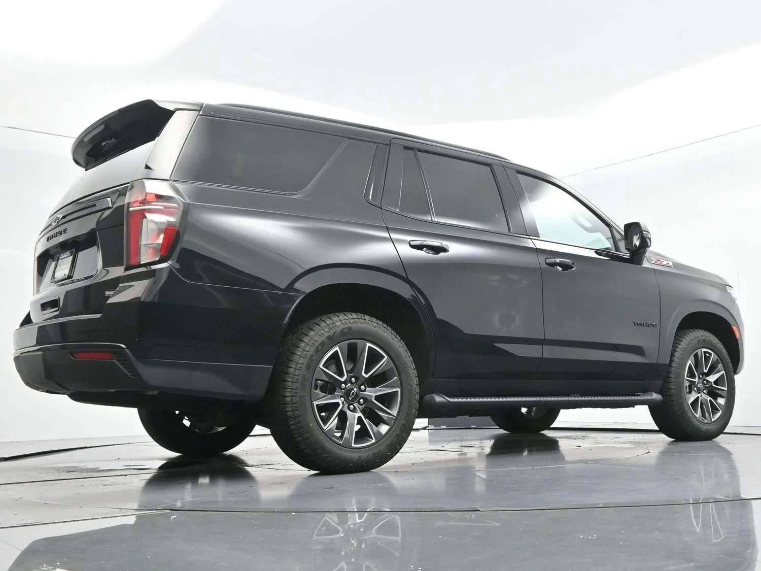 Used 2024 Black Chevrolet Z71 image 58