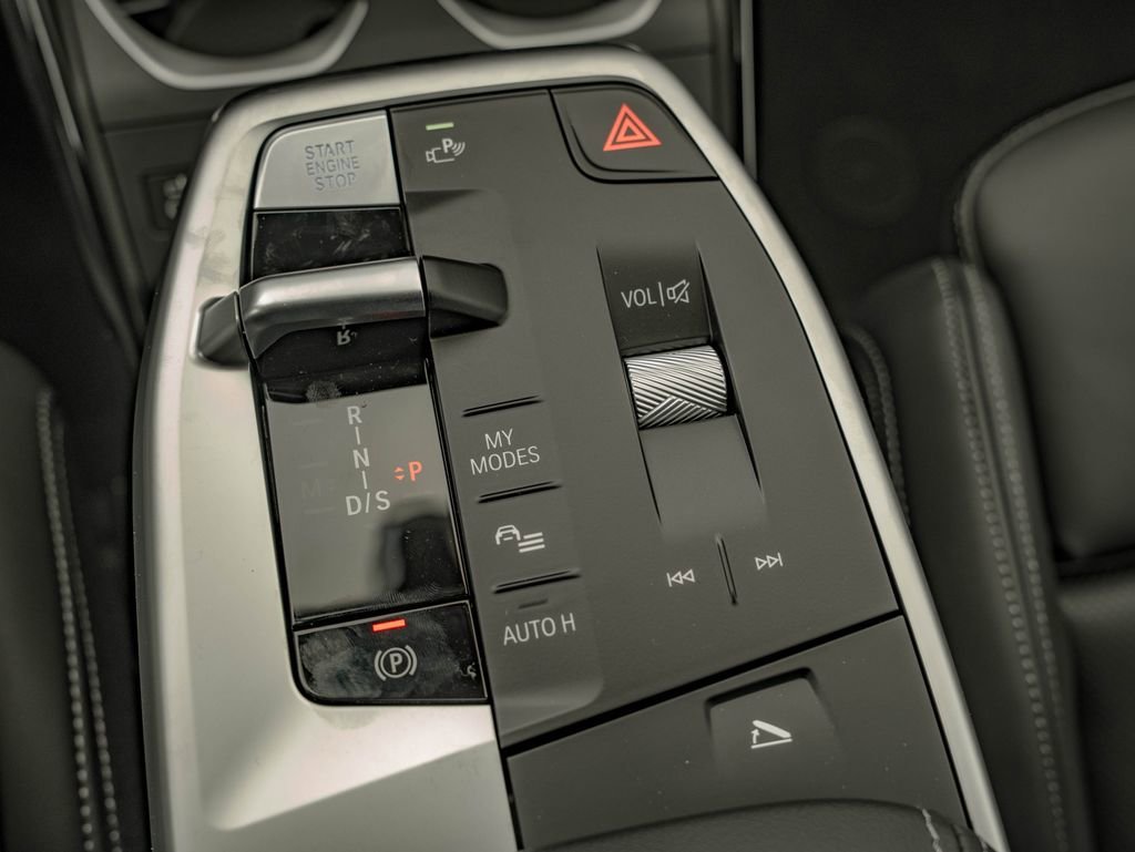 New 2026 Alpine White BMW xDrive28i image 37