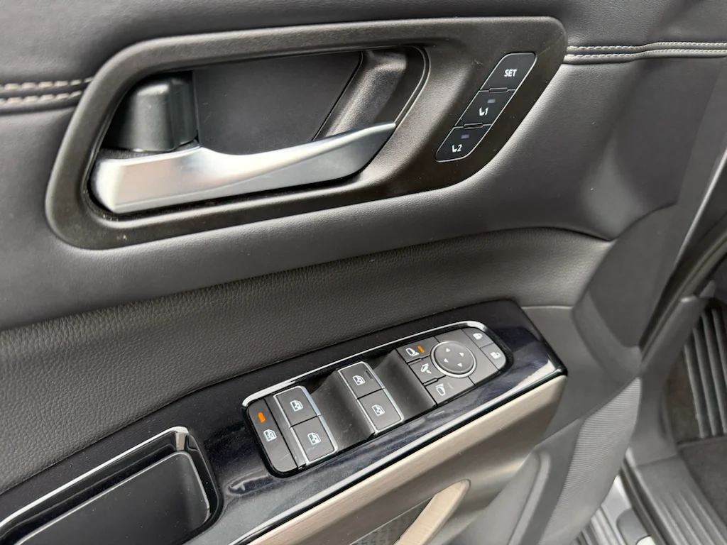 2024 Nissan Pathfinder Platinum - Photo 11