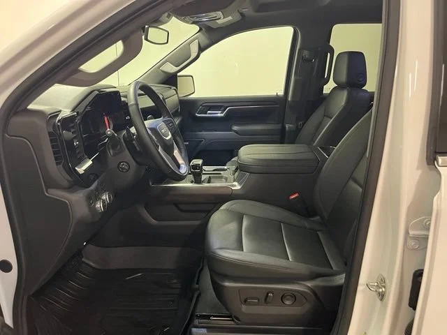 Used 2025 Summit White GMC SLT image 19