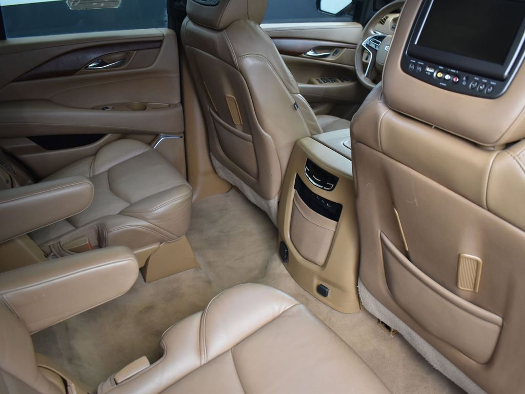 2017 CADILLAC ESCALADE - Image 33