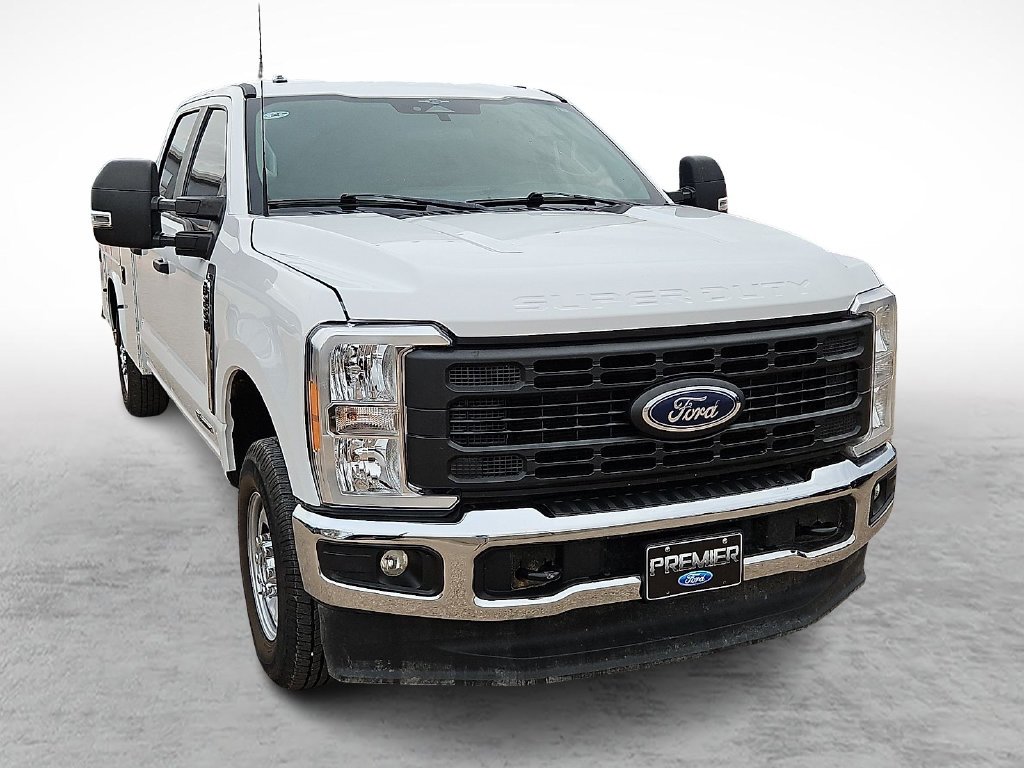 Used 2023 Oxford White Ford XL image 2
