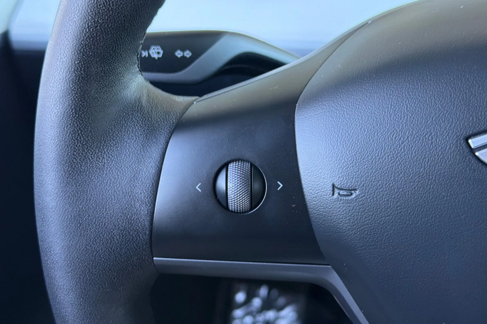 Used 2023 Blue Tesla Long Range image 29