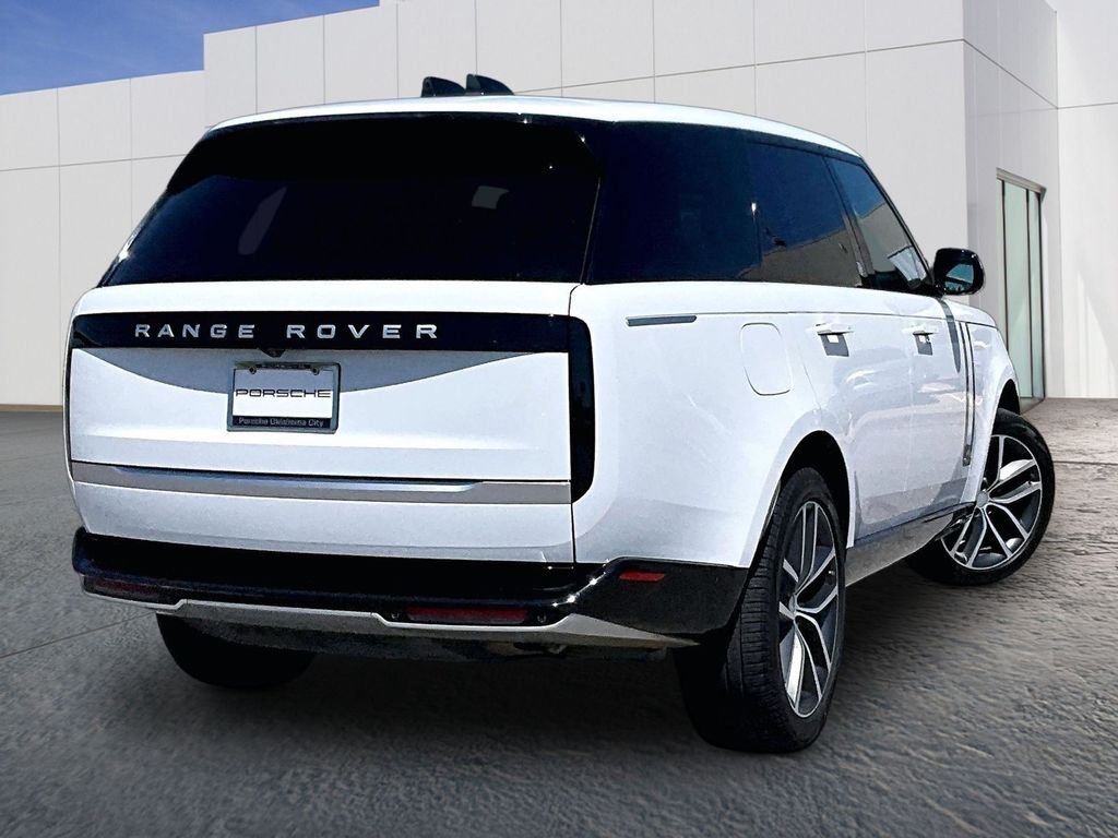 Used 2025 White Land Rover Autobiography image 7