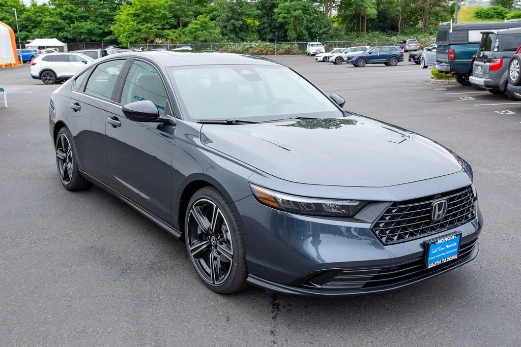 New 2026 Meteorite Gray Metallic Honda SE image 4
