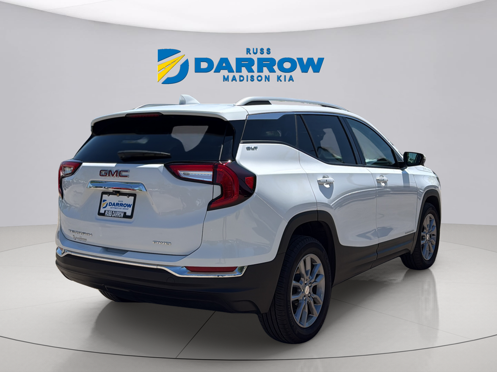 Used 2024 Summit White GMC SLT image 5