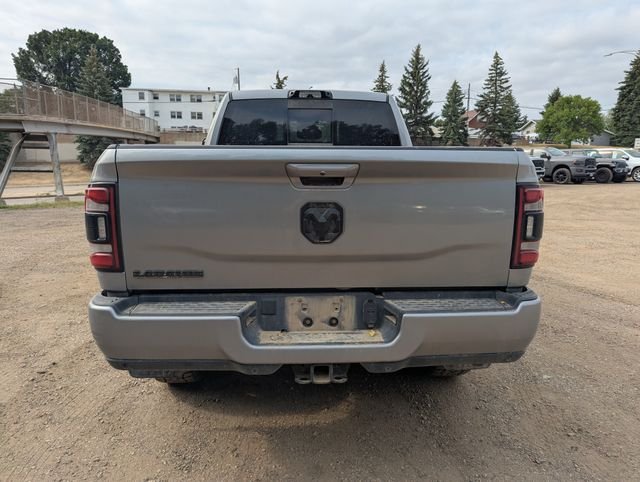 Used 2022 Silver Ram Laramie image 15