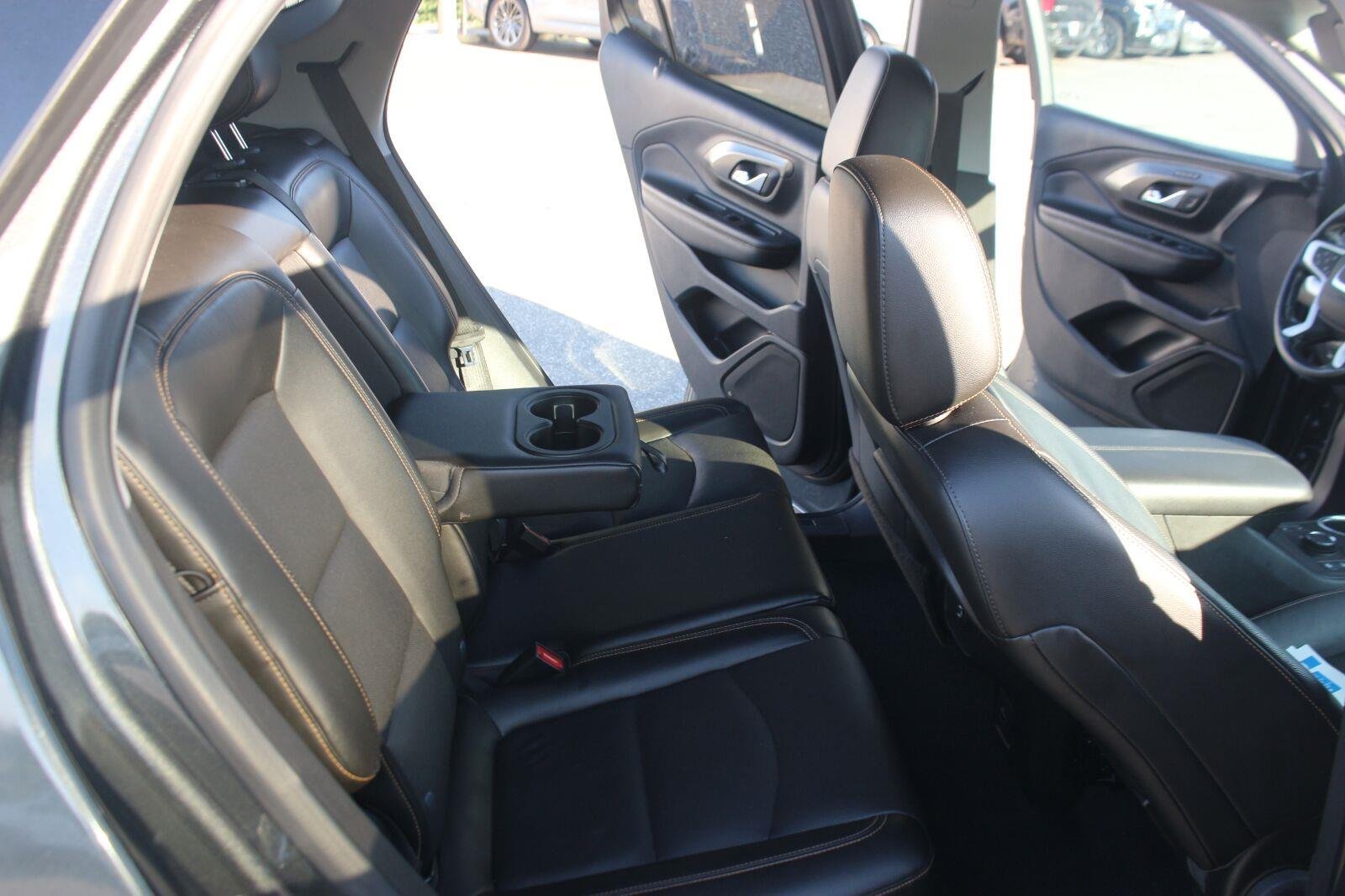 Used 2021 GRAPHITE GRAY METALLIC GMC SLT image 34