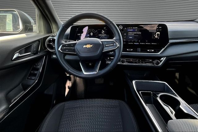 Used 2025 Gray Chevrolet LT image 8