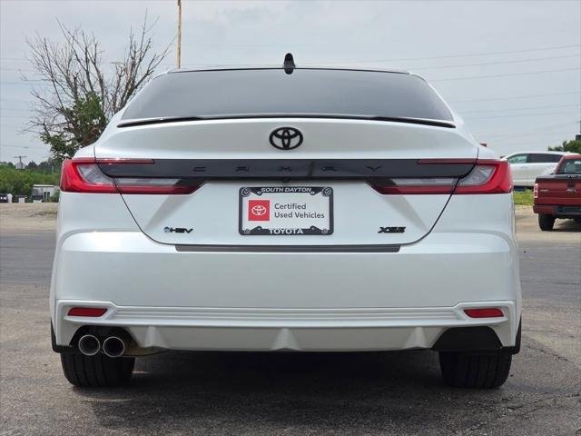 Certified Used 2025 WIND CHILL PEARL Toyota  image 22
