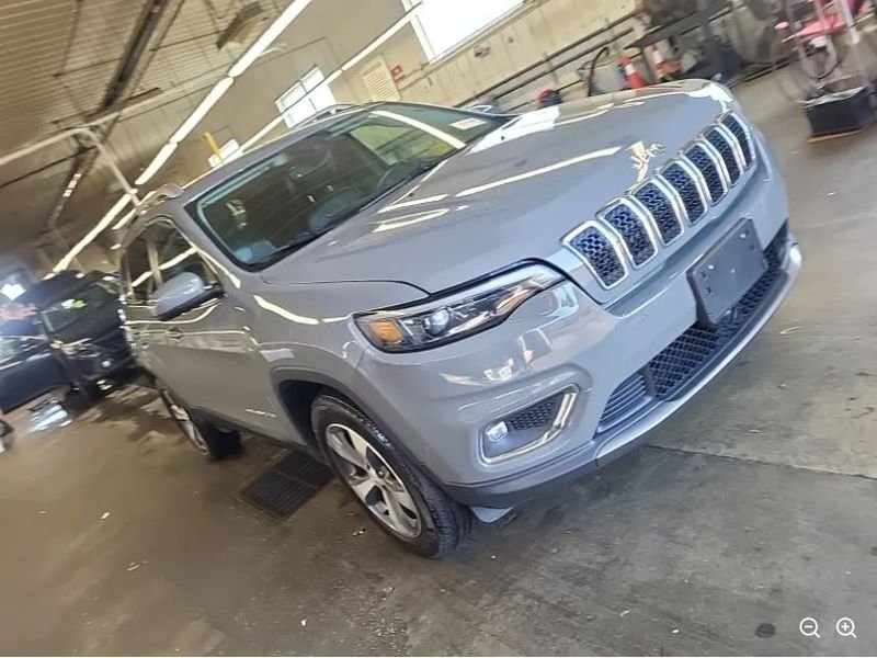 Used 2020 Sting-Gray Clearcoat Jeep Limited image 4