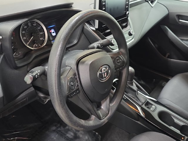 Used 2020 Silver Toyota LE image 14