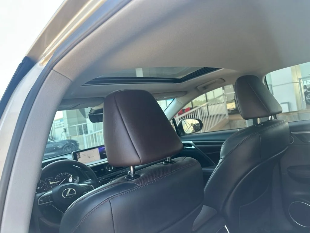 Used 2017 Beige Lexus 350 image 28