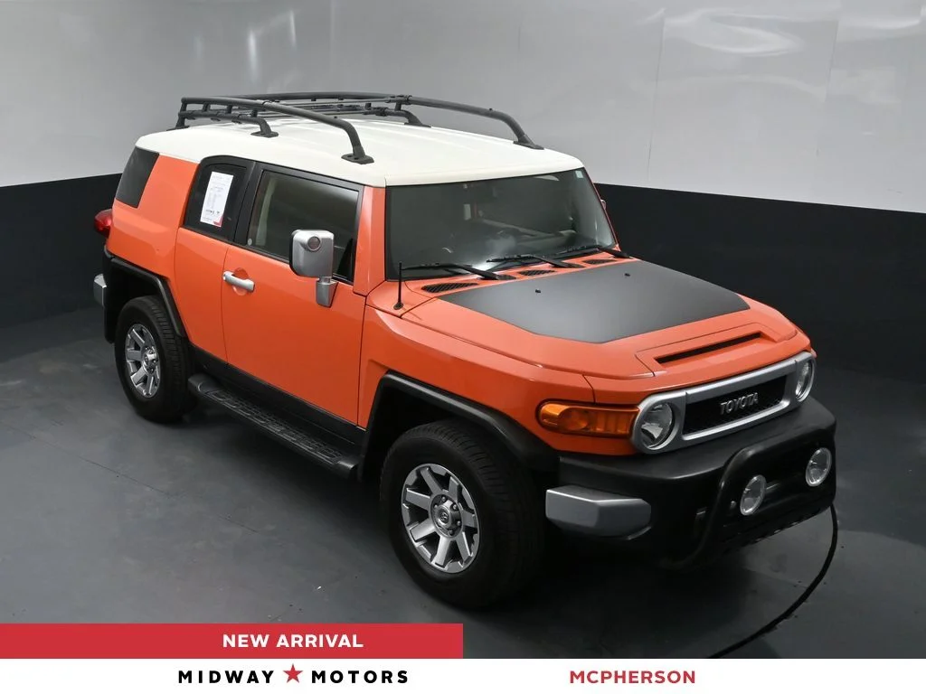 Used 2014  Toyota Base image 1