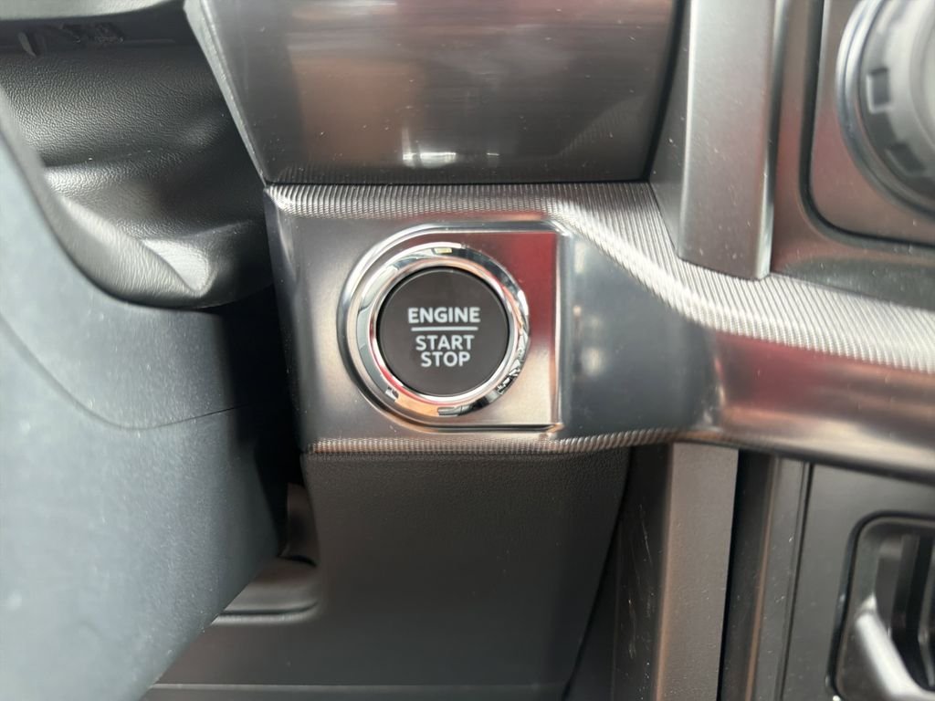 New 2026 Agate Black Metallic Ford Lariat® image 29