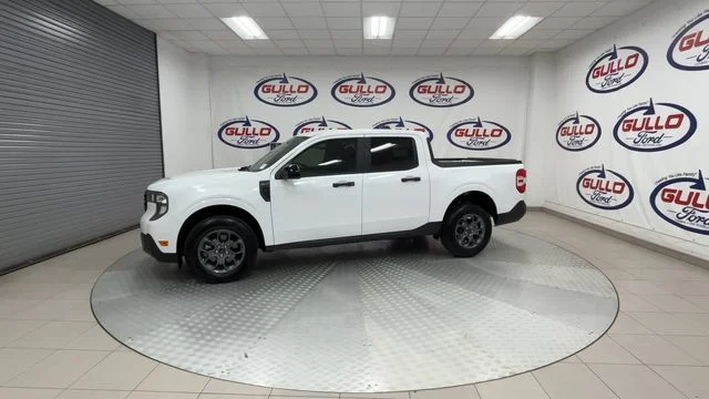 New 2026 Oxford White Ford XLT image 9