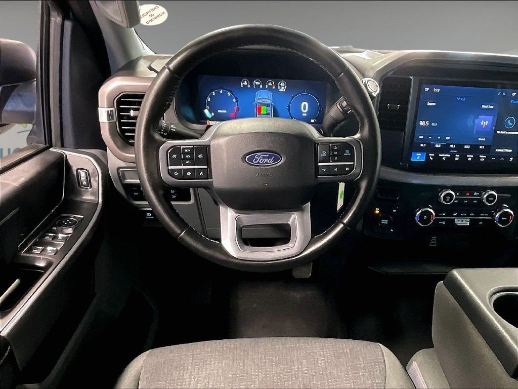 Used 2025 White Ford XLT image 17