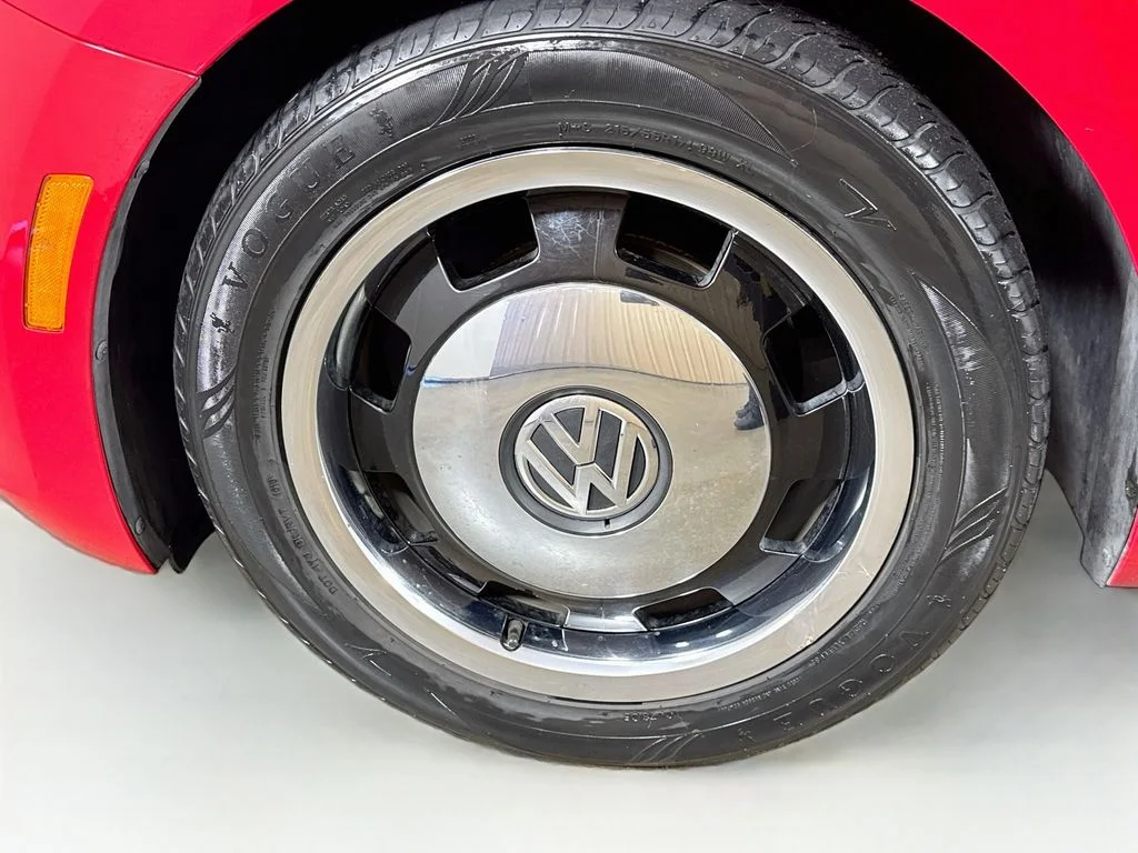 Used 2012 Red Volkswagen 2.5L image 37
