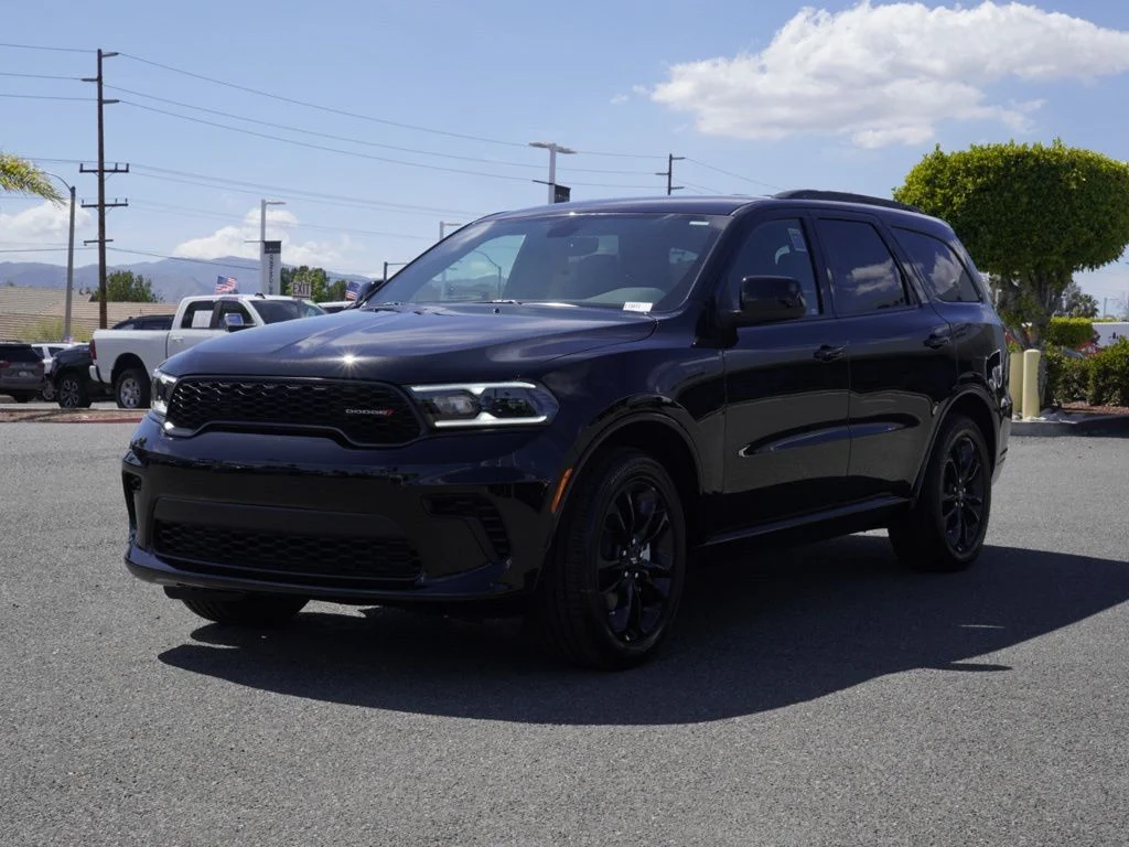 New 2026 Diamond Black Clear-Coat Exterior Paint Dodge GT image 7