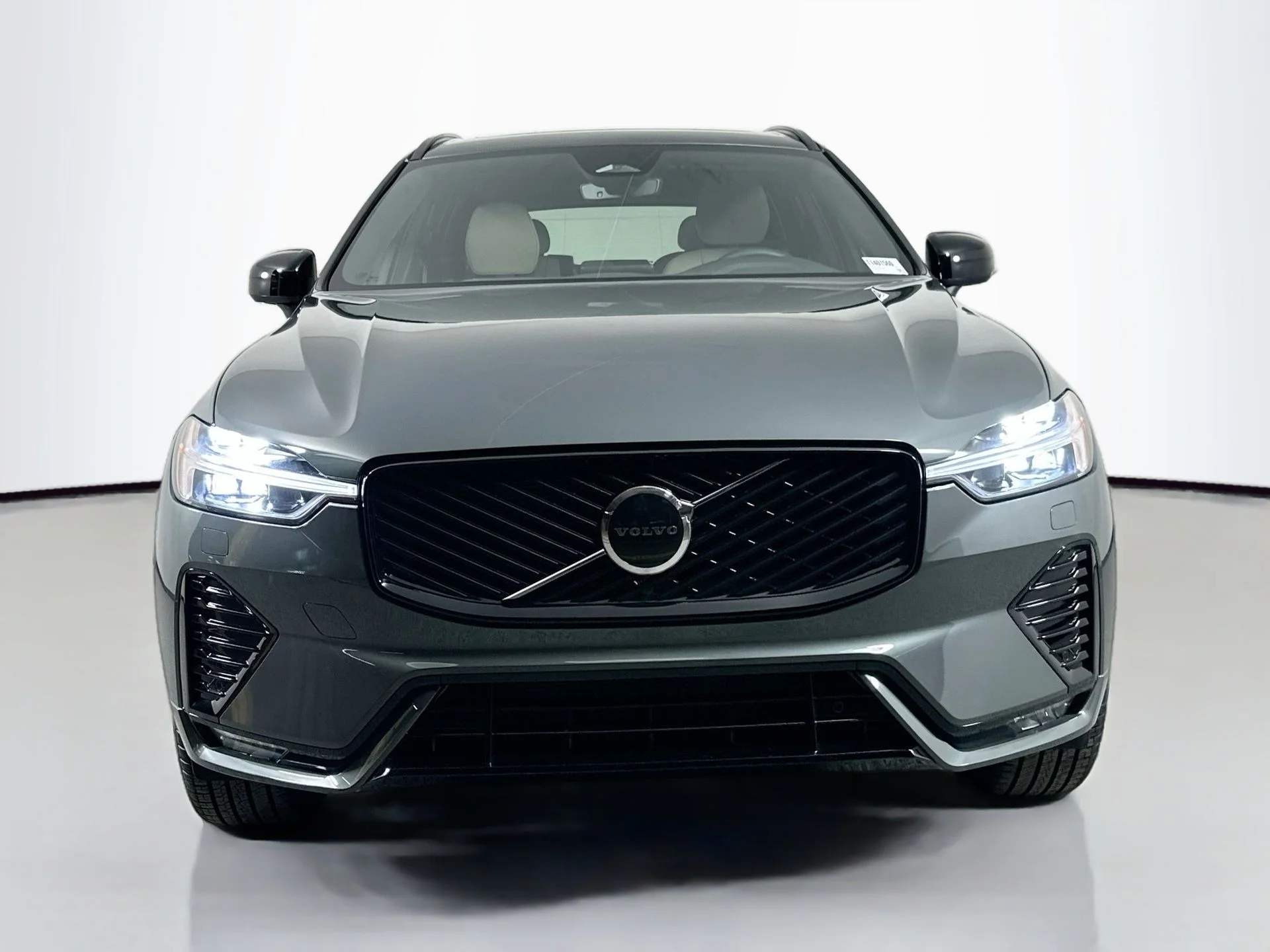 New 2026 Forest Lake Volvo Core image 2