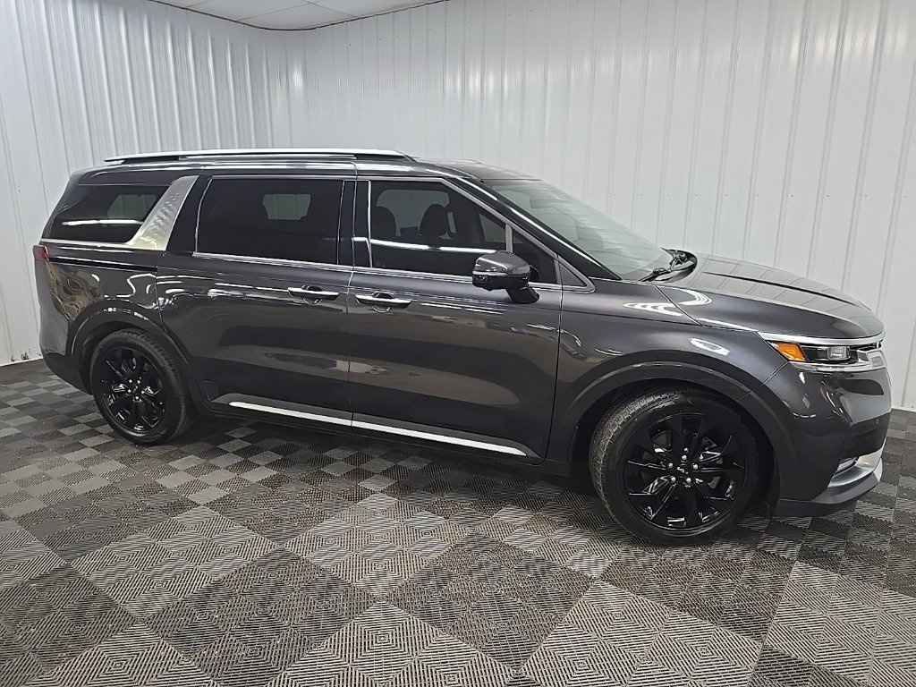 Used 2022 Gray Kia SX Prestige image 1