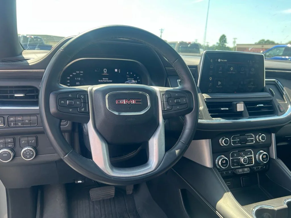Used 2023 Silver GMC SLT image 12