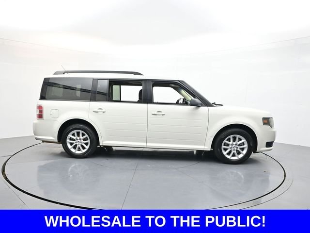 Used 2013 White Ford SE image 8
