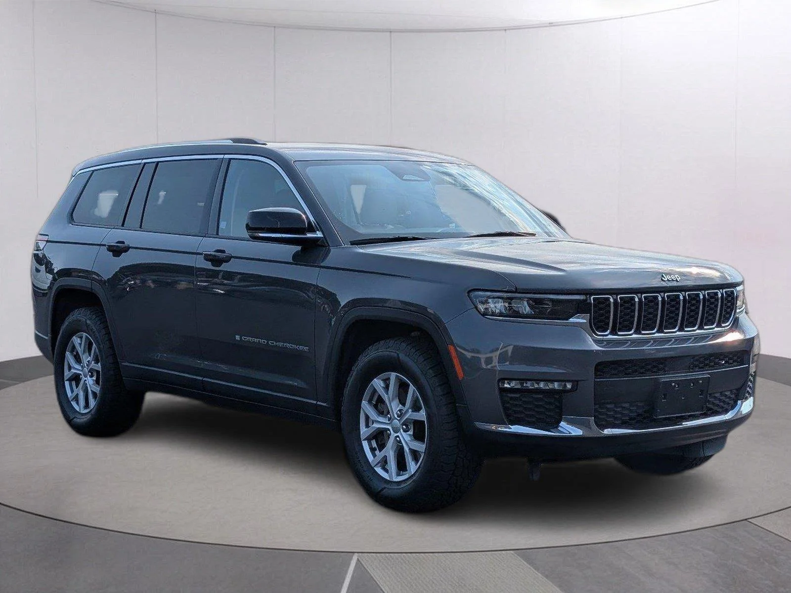 Used 2021 Baltic Gray Metallic Clearcoat Jeep Limited image 9