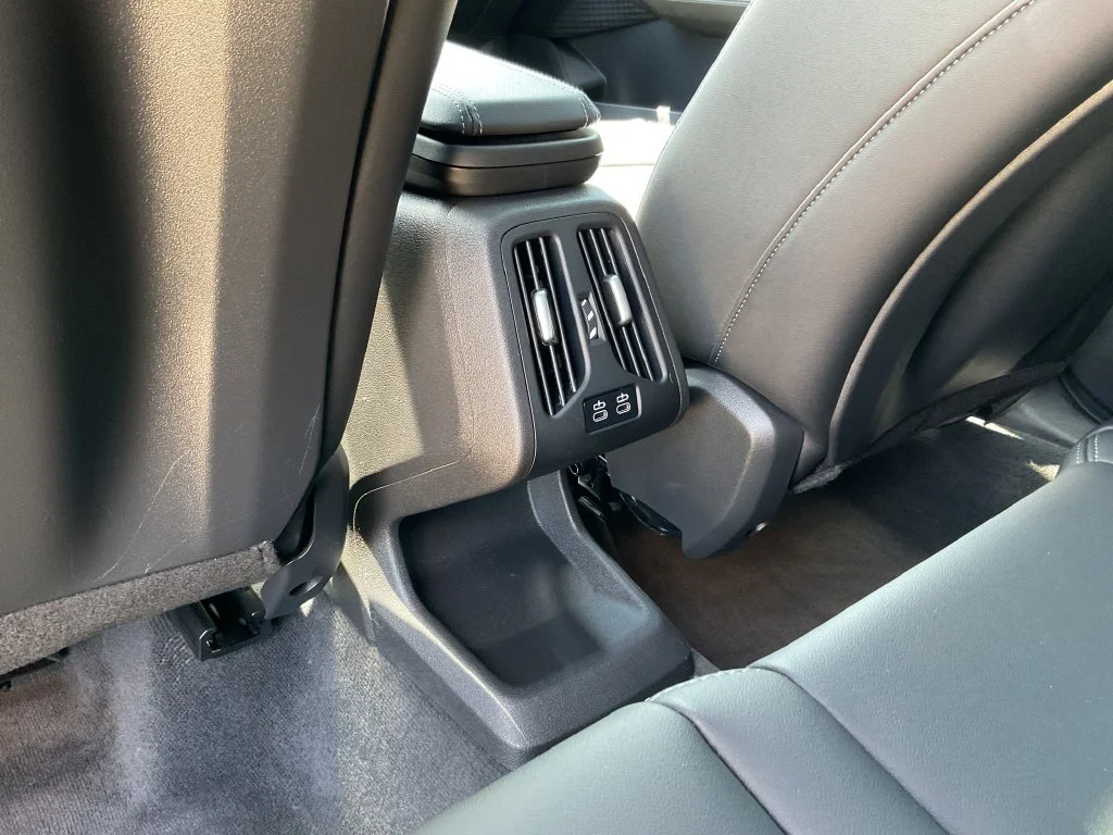 Used 2025 Green BMW xDrive28i image 19