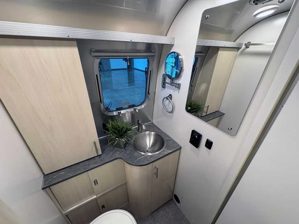 New 2026 SILVER AIRSTREAM  image 36