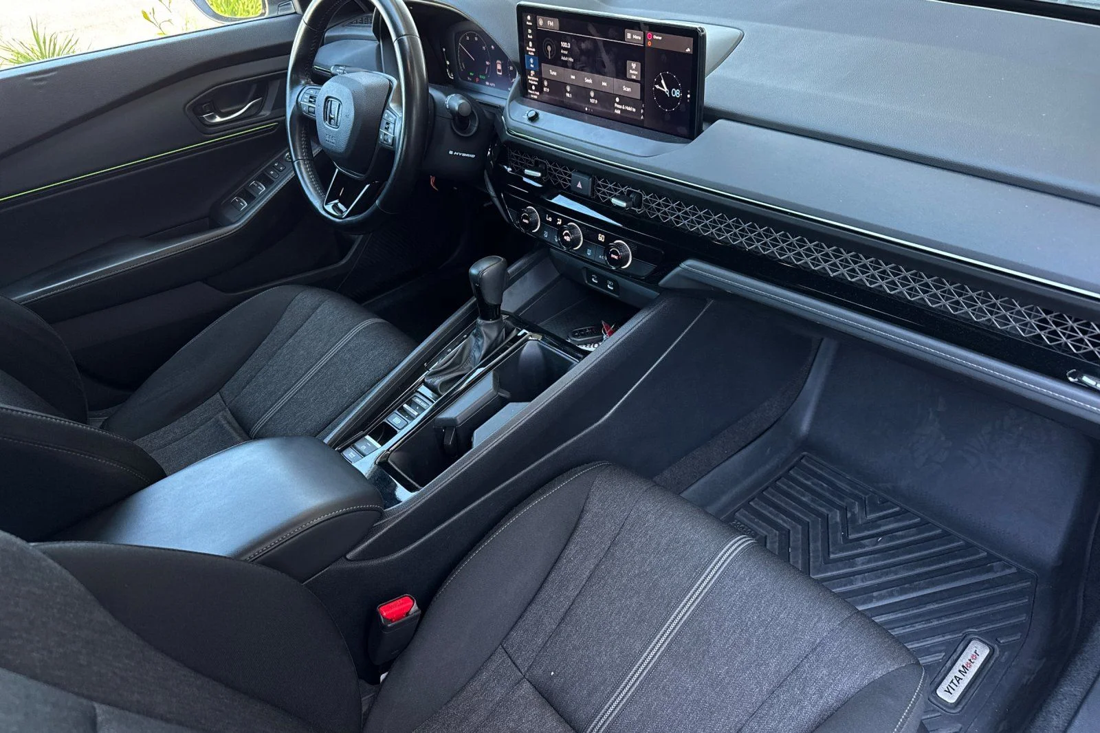 Used 2024  Honda Sport image 17