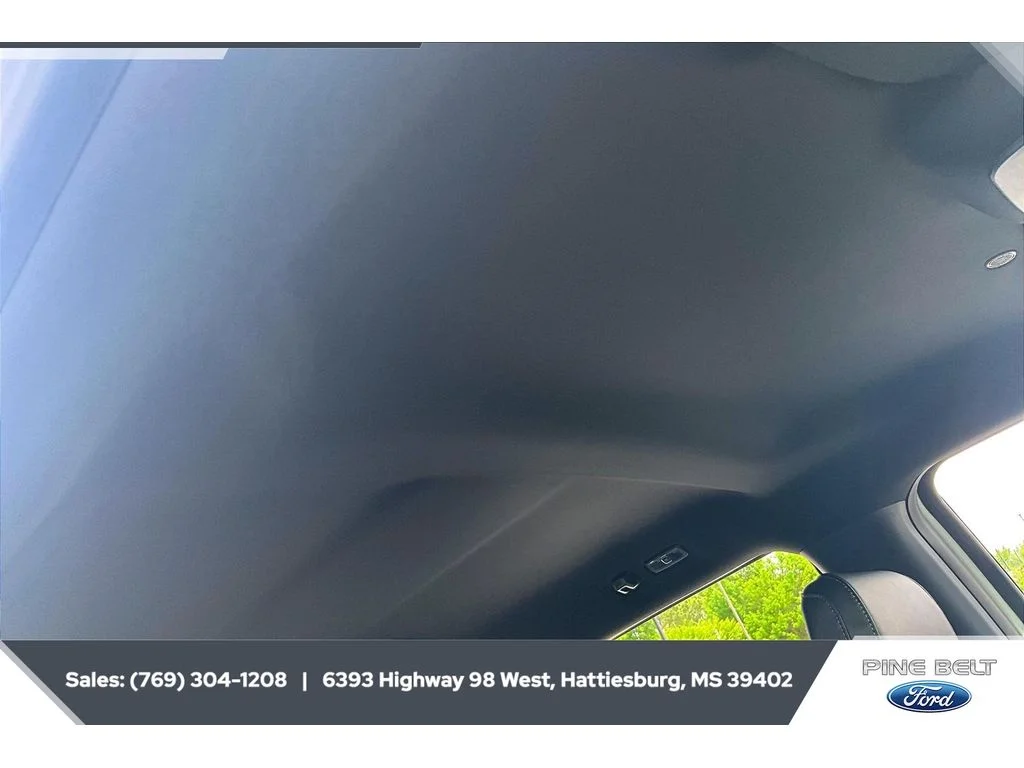 New 2026 Star White Metallic Tri-Coat Ford Lariat® image 17