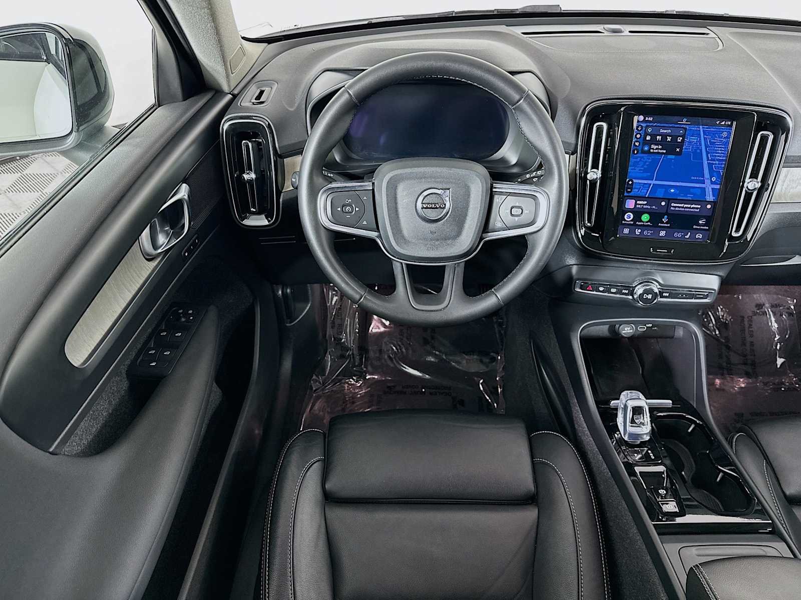 Certified Used 2023 Crystal White Volvo Plus image 21