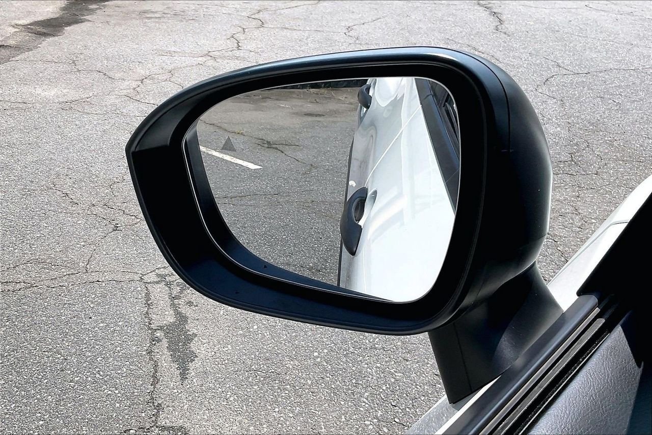 Used 2024 White Nissan S image 28