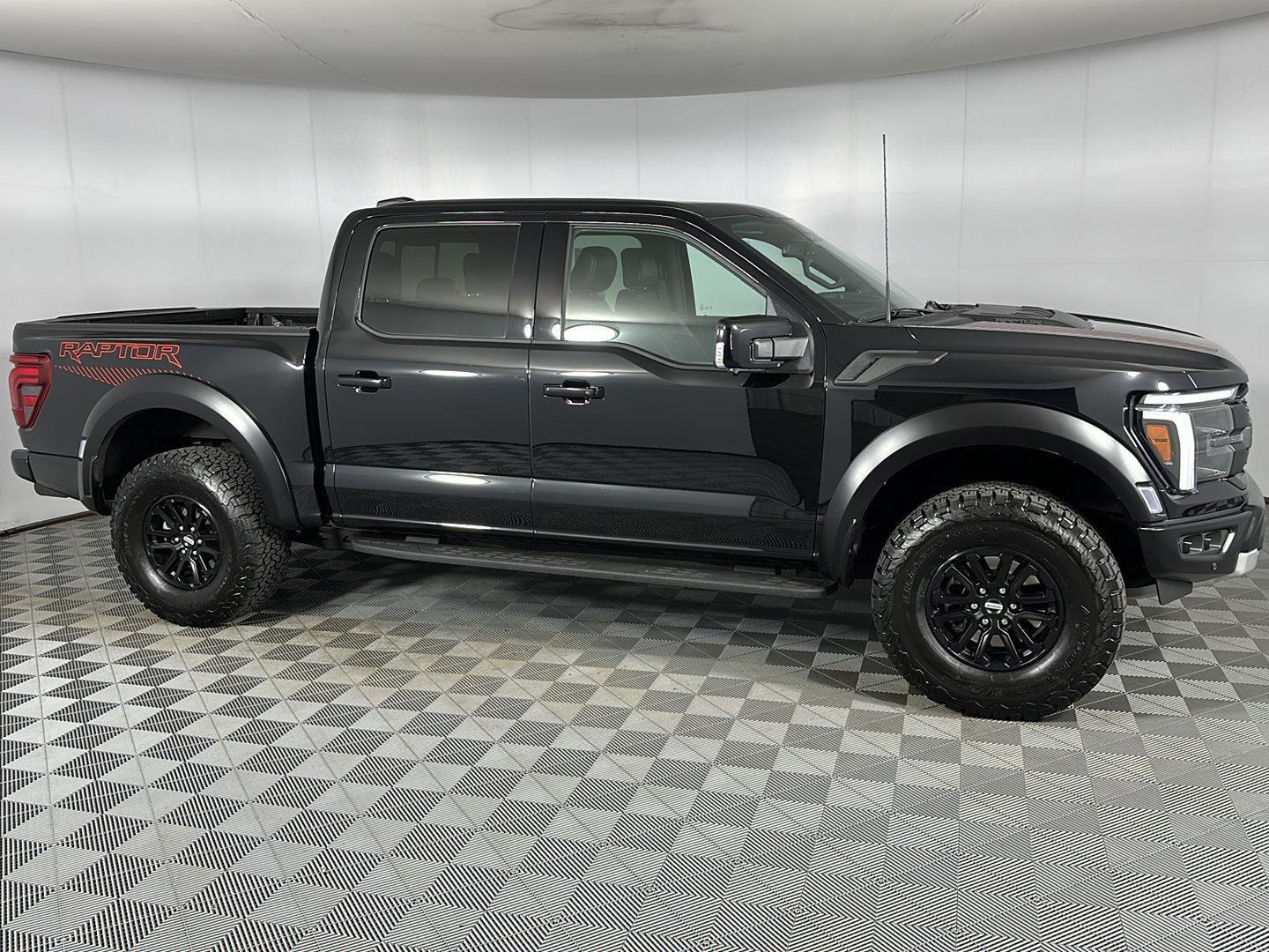 Used 2025 Agate Black Metallic Ford Raptor image 3