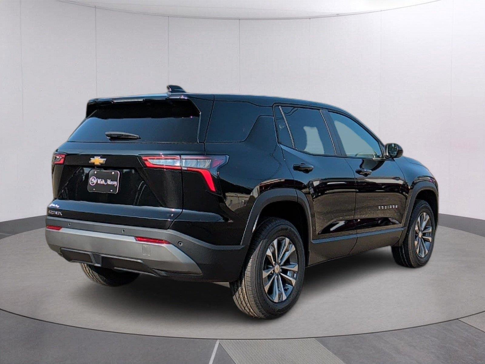2027 Chevrolet Equinox LT - Photo 6