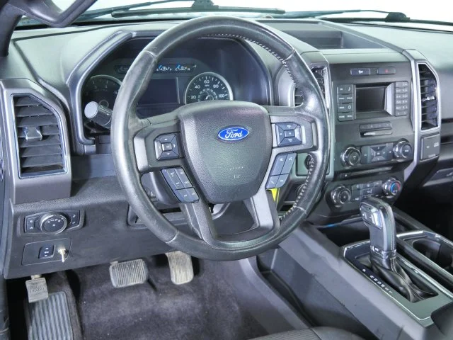 Used 2017 Gray Ford XLT image 21