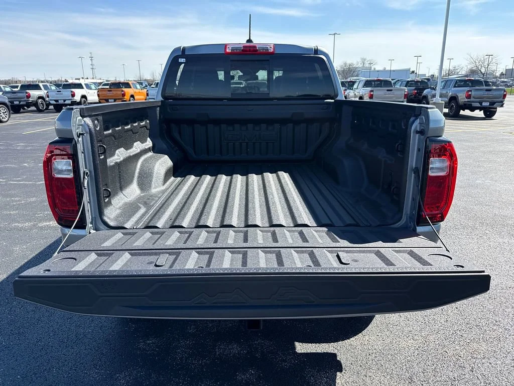 New 2026 Sterling Metallic GMC AT4 image 33