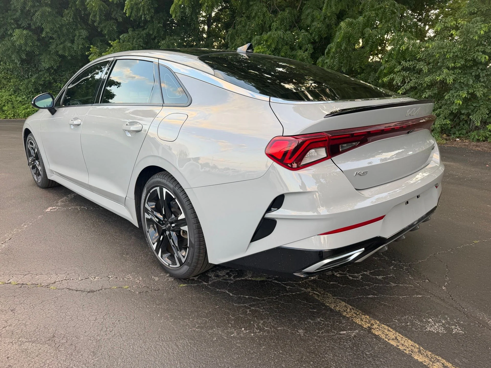 Used 2022 Gray Kia GT-Line image 8