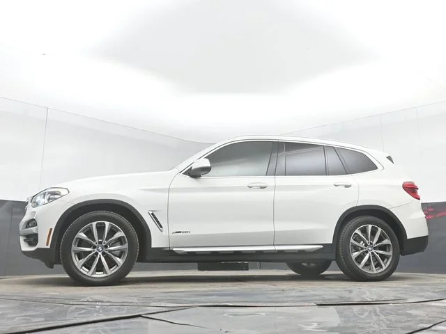 Used 2018 Alpine White BMW xDrive30i image 33
