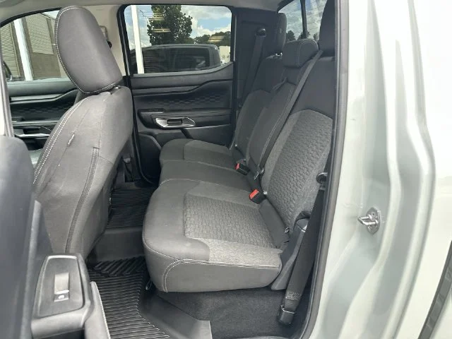 Used 2024 Green Ford XLT image 23