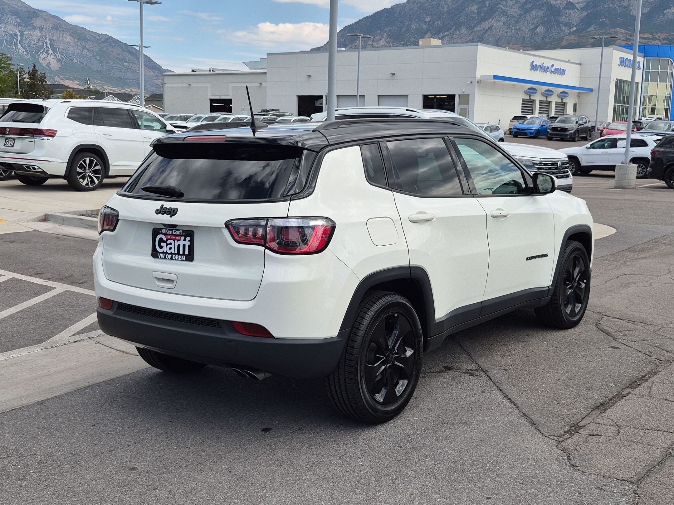 Used 2018 White Clearcoat Jeep Altitude image 3