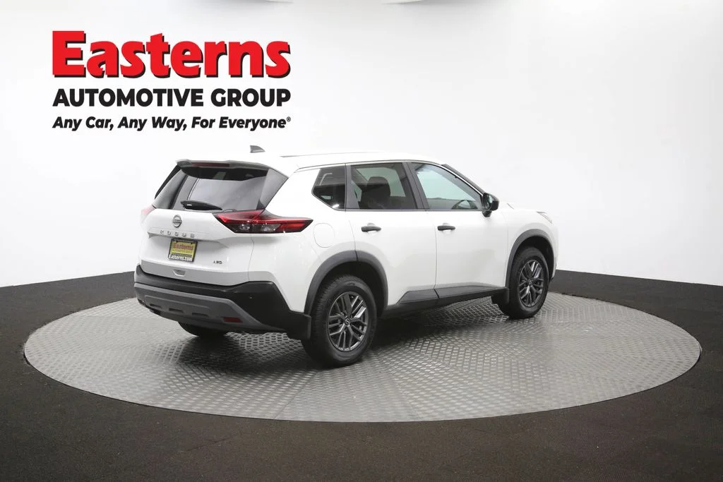 Used 2023 White Nissan S image 36