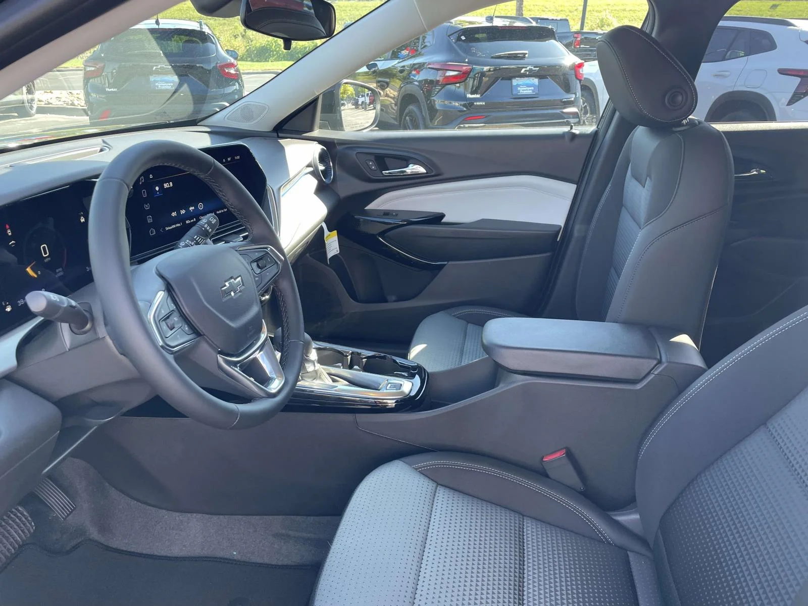 New 2026 Mosaic Black Metallic Chevrolet LT image 18