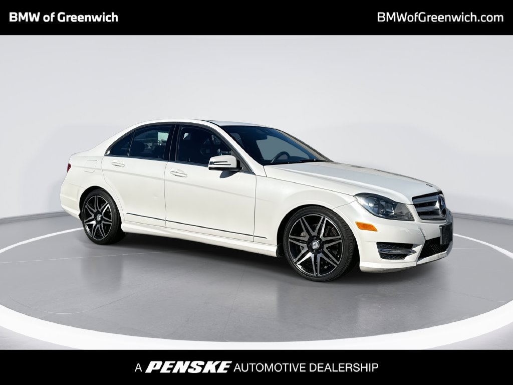 Used 2013  Mercedes-Benz C 300 image 1