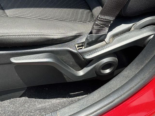 Used 2018 Red Dodge SE image 28