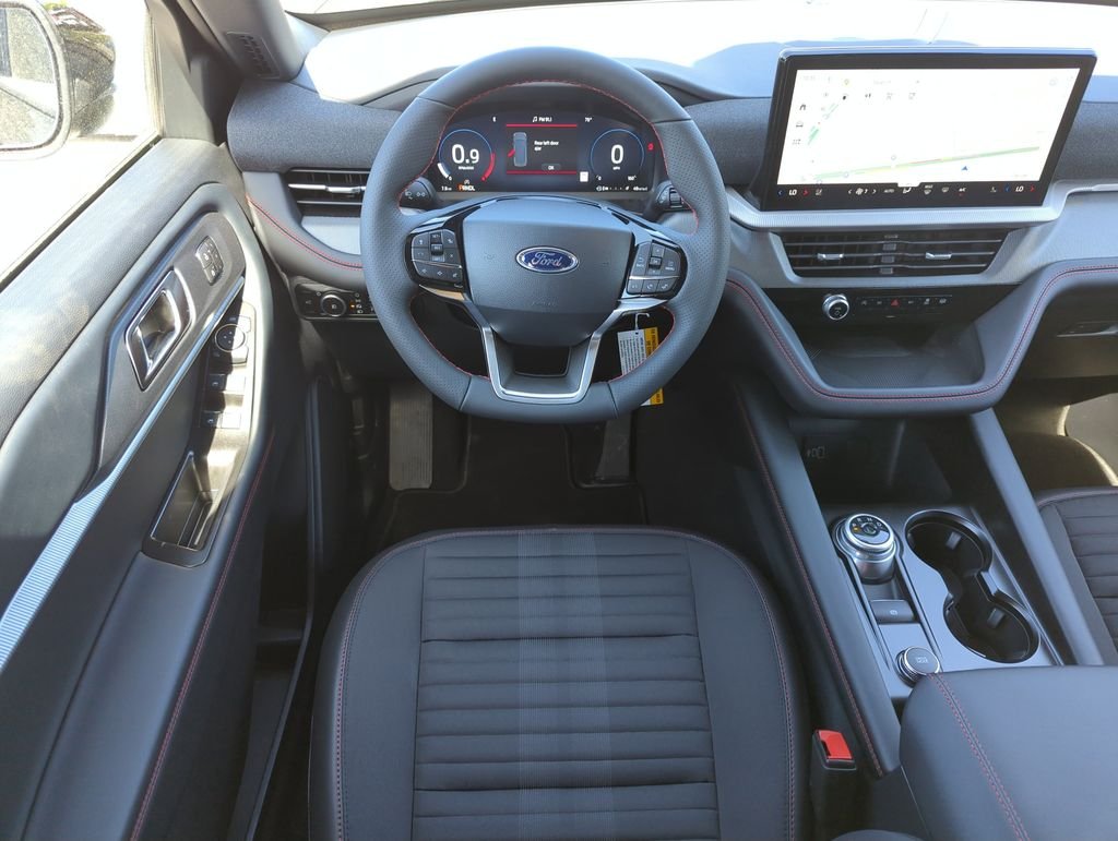 New 2026 Agate Black Metallic Ford ST-Line image 15
