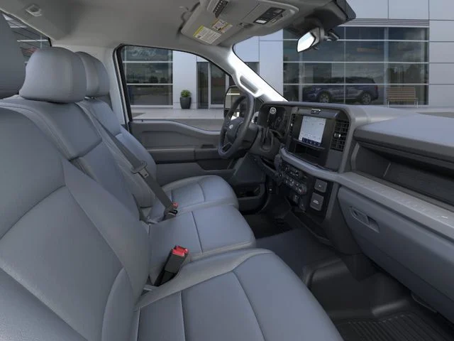 2025 Ford F-600 Super Duty Chassis Cab XL - Photo 11