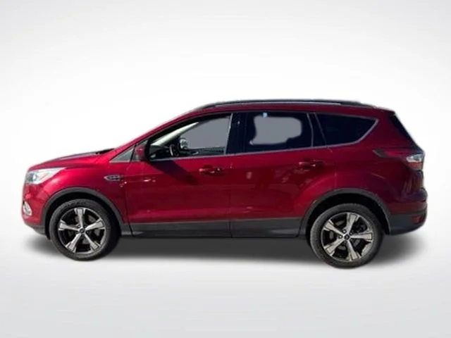 Used 2017 Ruby Red Metallic Ford SE image 8